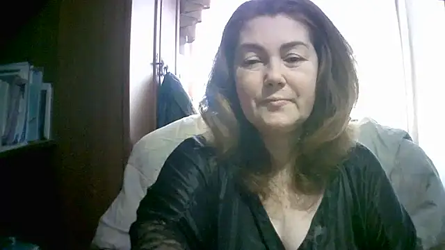 Madame-Butterfly online show from November 15, 6:55 am