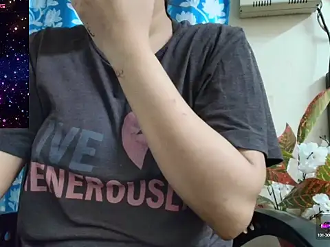 Snapshot of Reika_01 chatting on June 5, 2:07 am Reika 01 online show from June 5, 2:07 am