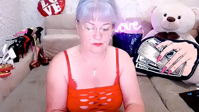 Snapshot of SiberiabBerry chatting on May 18, 3:24 am SiberiabBerry online show from May 18, 3:24 am