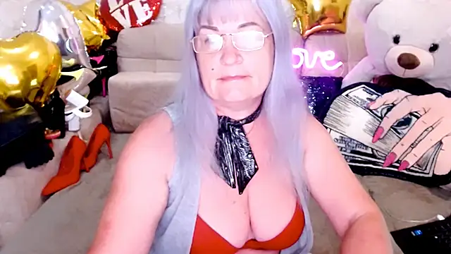 Snapshot of SiberiabBerry chatting on June 7, 1:43 am SiberiabBerry online show from June 7, 1:43 am