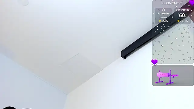 Snapshot of klhoe_boobs chatting on November 23, 4:12 am klhoe boobs online show from November 23, 4:12 am