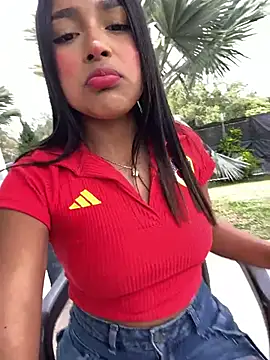 Snapshot of Mariangel_11 chatting on June 23, 2:15 pm Mariangel 11 online show from June 23, 2:15 pm