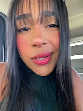Snapshot of Mariangel_11 chatting on June 25, 2:21 pm Mariangel 11 online show from June 25, 2:21 pm