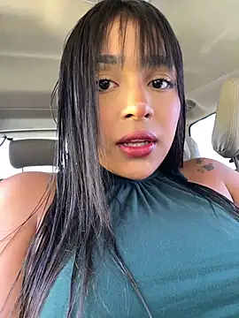 Snapshot of Mariangel_11 chatting on July 6, 4:42 pm Mariangel 11 online show from July 6, 4:42 pm