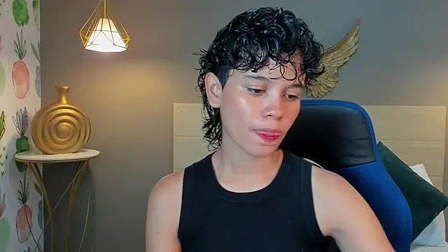 Snapshot of fernanda_indie chatting on February 11, 12:05 pm fernanda indie online show from February 11, 12:05 pm