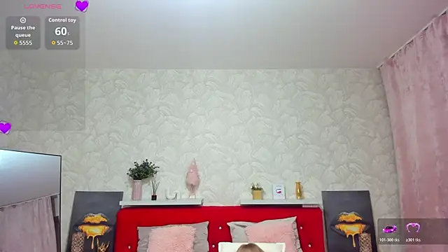 KattyPeachX online show from November 8, 1:17 am