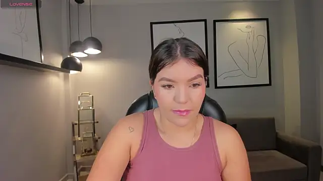 Snapshot of ValeriaRoldanX chatting on June 19, 11:36 am ValeriaRoldanX online show from June 19, 11:36 am