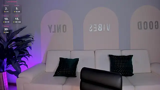 Snapshot of ValeriaRoldanX chatting on July 1, 12:07 pm ValeriaRoldanX online show from July 1, 12:07 pm
