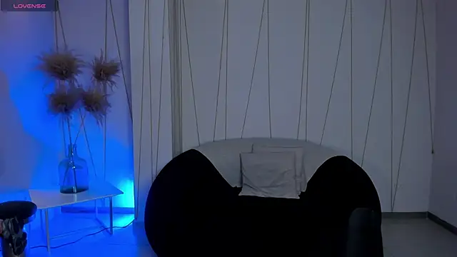 Snapshot of ValeriaRoldanX chatting on July 8, 11:26 am ValeriaRoldanX online show from July 8, 11:26 am