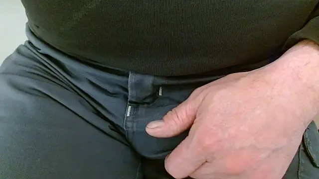 lovewalknaked online show from November 22, 2:38 pm