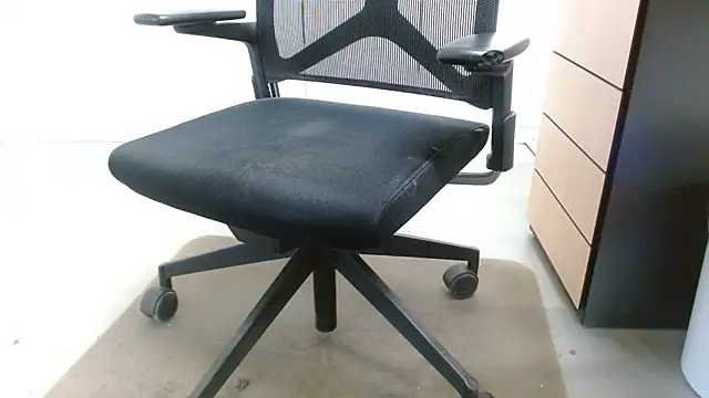 lovewalknaked online show from December 20, 10:44 am