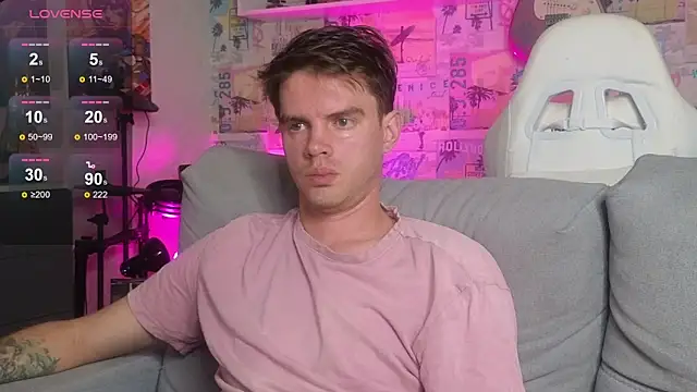 Snapshot of Mike_Burn chatting on November 2, 10:06 am Mike Burn online show from November 2, 10:06 am