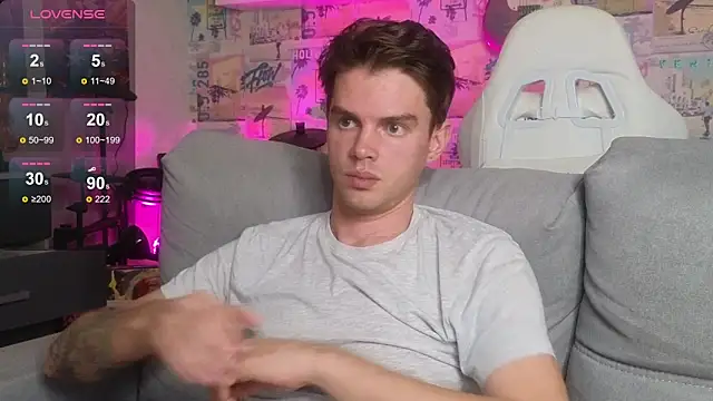 Snapshot of Mike_Burn chatting on November 15, 12:45 pm Mike Burn online show from November 15, 12:45 pm