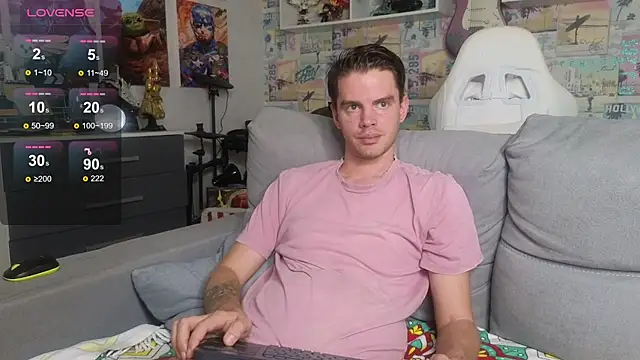 Snapshot of Mike_Burn chatting on November 17, 12:44 pm Mike Burn online show from November 17, 12:44 pm