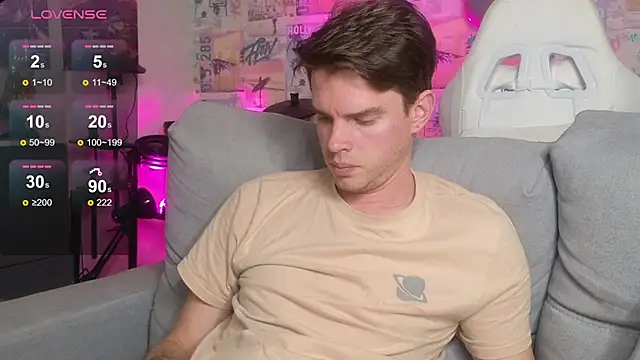 Snapshot of Mike_Burn chatting on November 26, 1:12 pm Mike Burn online show from November 26, 1:12 pm