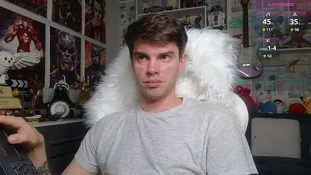 Snapshot of Mike_Burn chatting on February 10, 3:49 pm Mike Burn online show from February 10, 3:49 pm