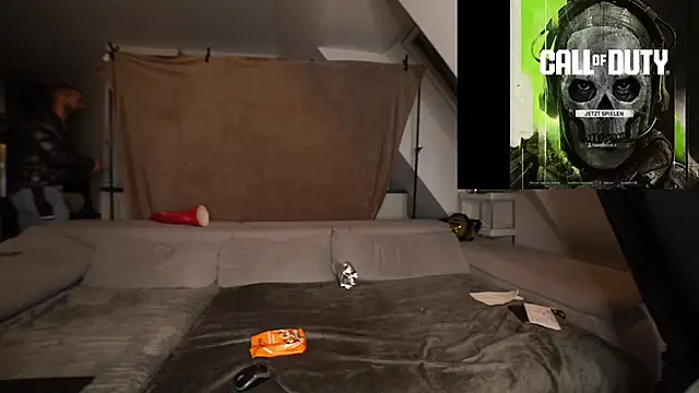 MacTroy online show from December 15, 5:31 pm