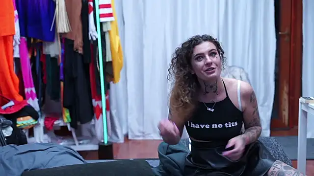 MacTroy online show from February 10, 4:47 pm