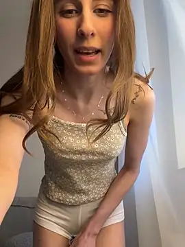 HellPeach online show from February 25, 2:54 pm