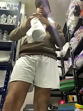 JuanZapata33 online show from March 13, 11:38 pm