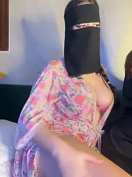 Snapshot of El-Jouri chatting on November 23, 8:08 pm El-Jouri online show from November 23, 8:08 pm