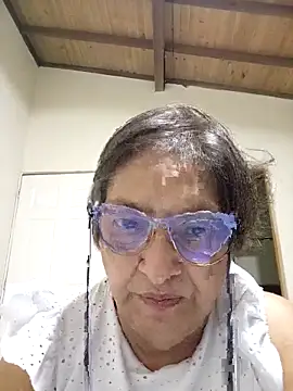 florecita69 online show from October 4, 3:04 am