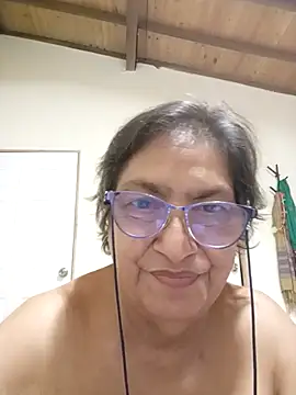 florecita69 online show from October 16, 2:40 pm