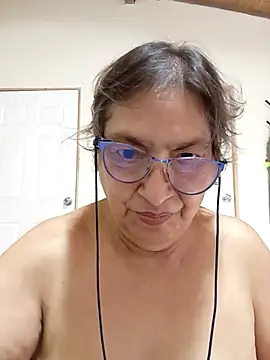 florecita69 online show from October 27, 2:21 pm