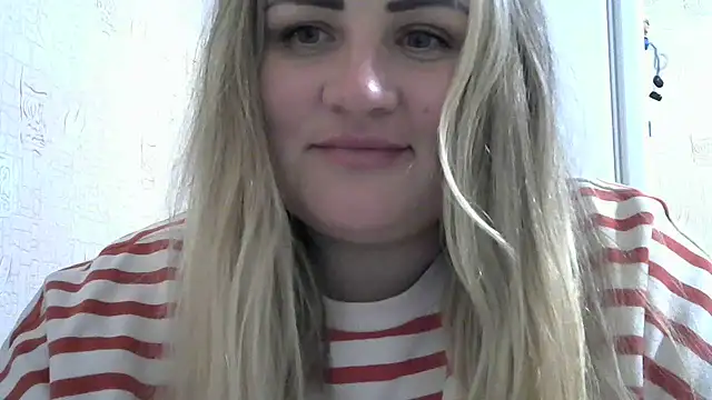 Snapshot of Honeydew-Waves chatting on May 31, 6:09 pm Honeydew-Waves online show from May 31, 6:09 pm