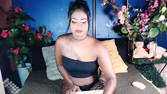 Littleindianmilf online show from March 18, 8:17 am