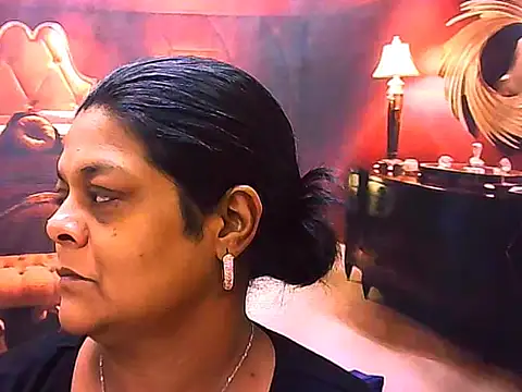 Snapshot of indianCherryPie chatting on May 23, 5:12 am indianCherryPie online show from May 23, 5:12 am