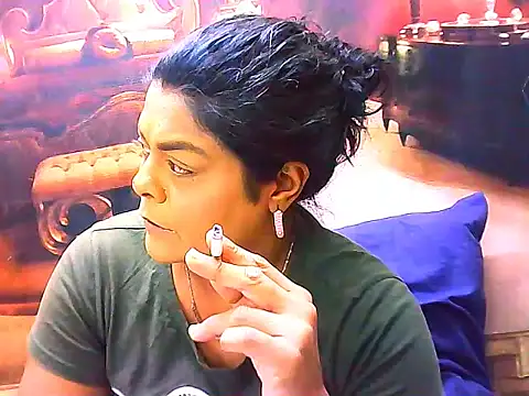 Snapshot of indianCherryPie chatting on May 25, 5:24 am indianCherryPie online show from May 25, 5:24 am