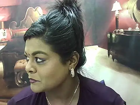 Snapshot of indianCherryPie chatting on June 6, 5:34 am indianCherryPie online show from June 6, 5:34 am