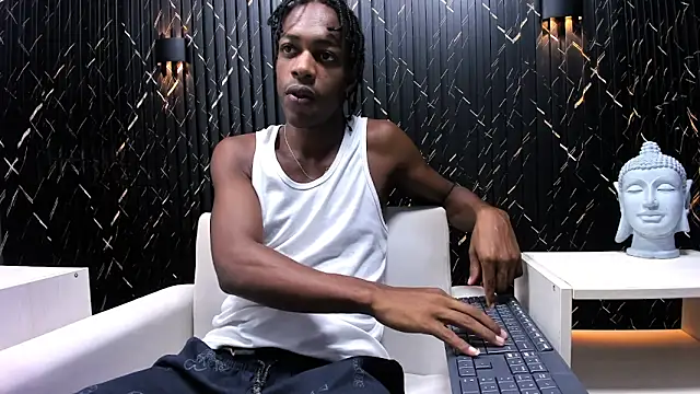 LarryCollin online show from February 11, 3:40 am