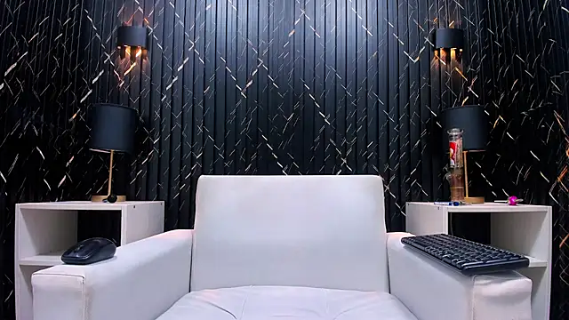 LarryCollin online show from February 21, 4:18 am
