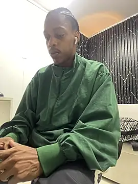 LarryCollin online show from March 17, 3:36 am