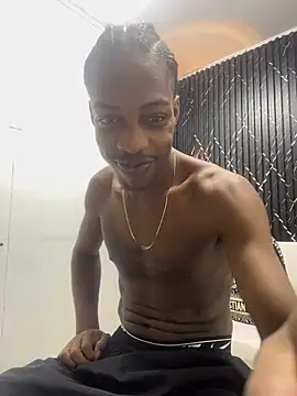 LarryCollin online show from March 18, 4:04 am