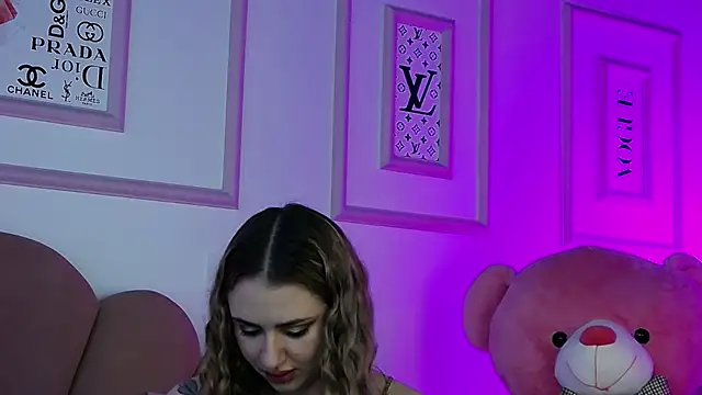 Abby  White online show from May 8, 4:12 pm