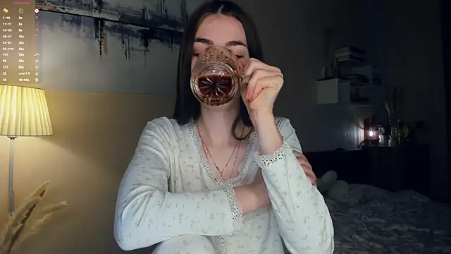 MaryJacksoon online show from February 15, 7:51 am