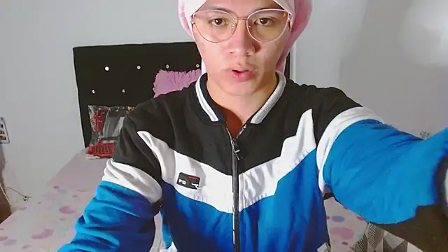 Snapshot of giuliana_andrade chatting on November 21, 1:37 am giuliana andrade online show from November 21, 1:37 am