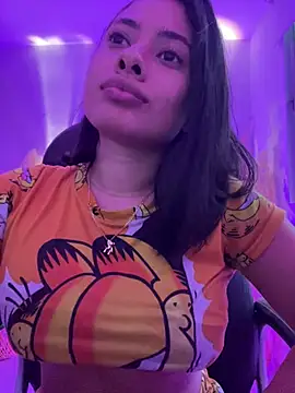 AlessaPears online show from December 15, 10:58 pm