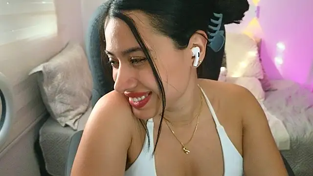 AlessaPears online show from March 11, 10:21 am