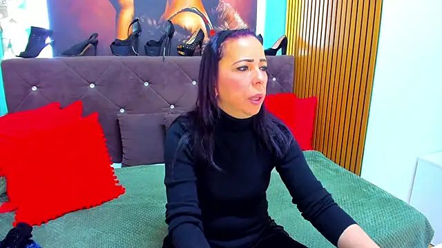 LauraSin online show from April 30, 3:24 am