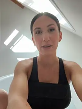 Snapshot of lola_tentatiion chatting on May 11, 7:25 am lola tentatiion online show from May 11, 7:25 am