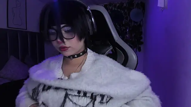 Snapshot of Kitty_Gang chatting on May 8, 1:33 am Kitty Gang online show from May 8, 1:33 am