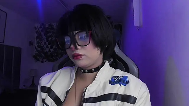 Snapshot of Kitty_Gang chatting on May 9, 1:44 am Kitty Gang online show from May 9, 1:44 am