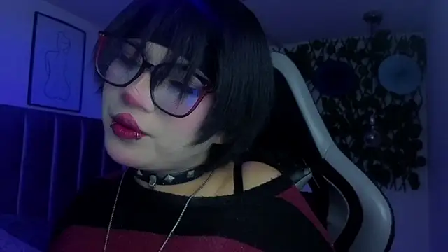 Snapshot of Kitty_Gang chatting on May 12, 1:25 am Kitty Gang online show from May 12, 1:25 am