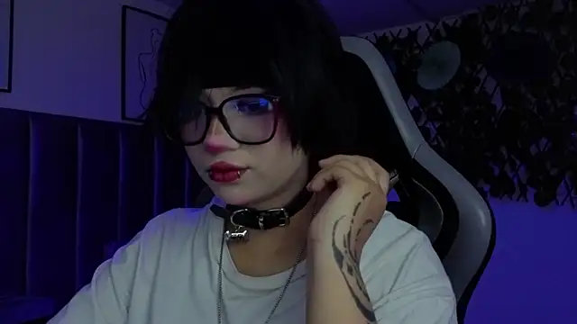 Snapshot of Kitty_Gang chatting on May 21, 1:23 am Kitty Gang online show from May 21, 1:23 am