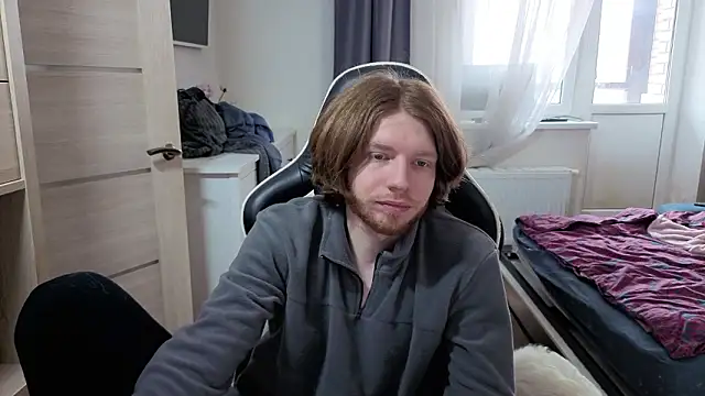 Snapshot of spaisenok chatting on March 5, 8:43 am spaisenok online show from March 5, 8:43 am