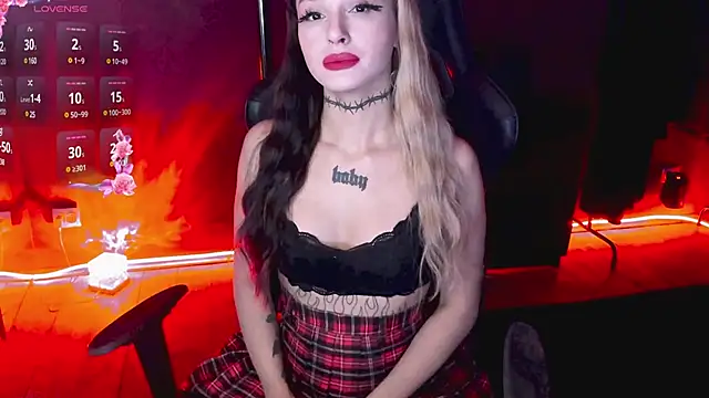 MilaAsh online show from March 14, 9:46 am